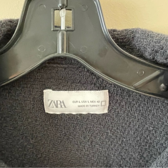 Zara Grey Button Down Short Sleeve Shirt - Picture 3 of 3